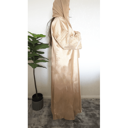 Satin modest KLÄDER