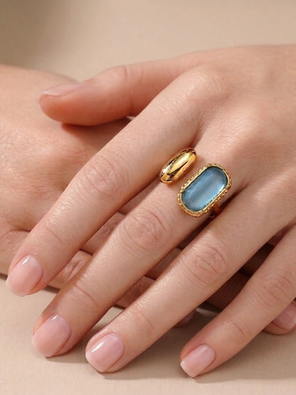 Lyxig blå zirkonia ring i PVD 18K guldpläterat rostfritt stål