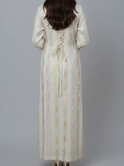 mukhawar, kaftan, festkläder dam, kaftanklänning, arabisk kläder, silkklänning, ramadanklänning, marockansk kaftan, snygga festkläder, kaftanklänning dam, festkläder stora storlekar, lång kaftan, vit kaftan klänning.